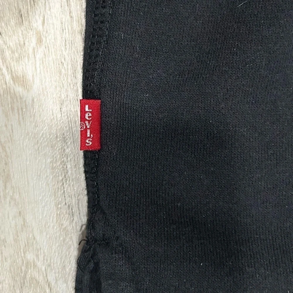 Levi’s Men's Black Crew Neck Cotton Blend Sweatshirt Long Sleeve Logo Size L